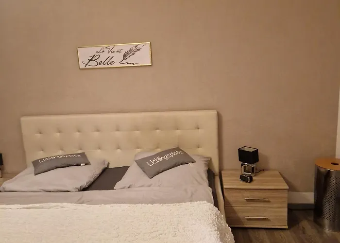 Em Ahrweiler Huesje *