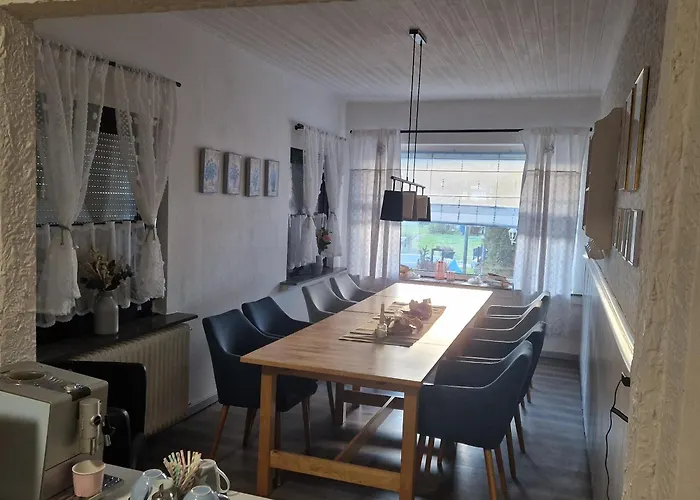 Em Ahrweiler Huesje アパート バート・ノイェンアール・アールヴァイラー