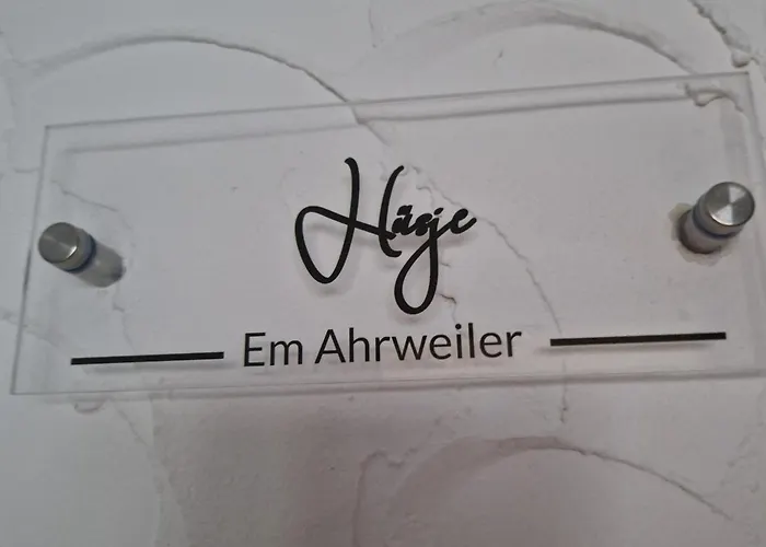 Em Ahrweiler Huesje アパート バート・ノイェンアール・アールヴァイラー